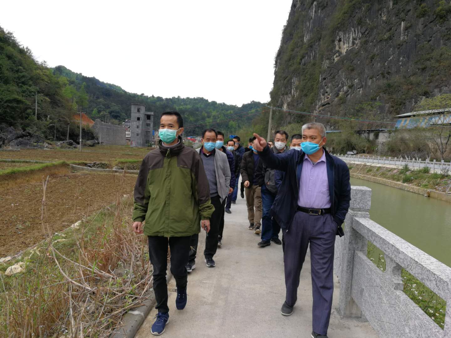广西东兰县九曲河城区（巴拉河段）防洪整治工程I标段完工验收顺利通过